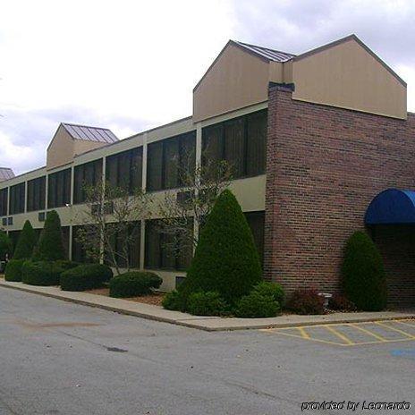 Magnuson Grand Hotel And Conference Center Raymond Exterior foto