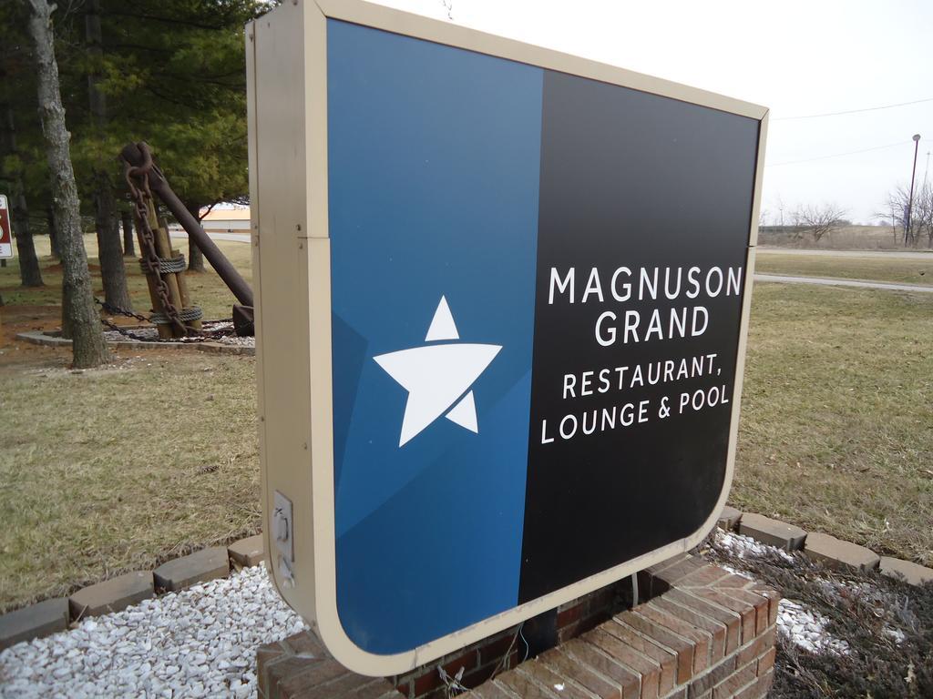 Magnuson Grand Hotel And Conference Center Raymond Exterior foto